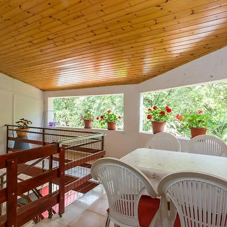 Felix Apartment